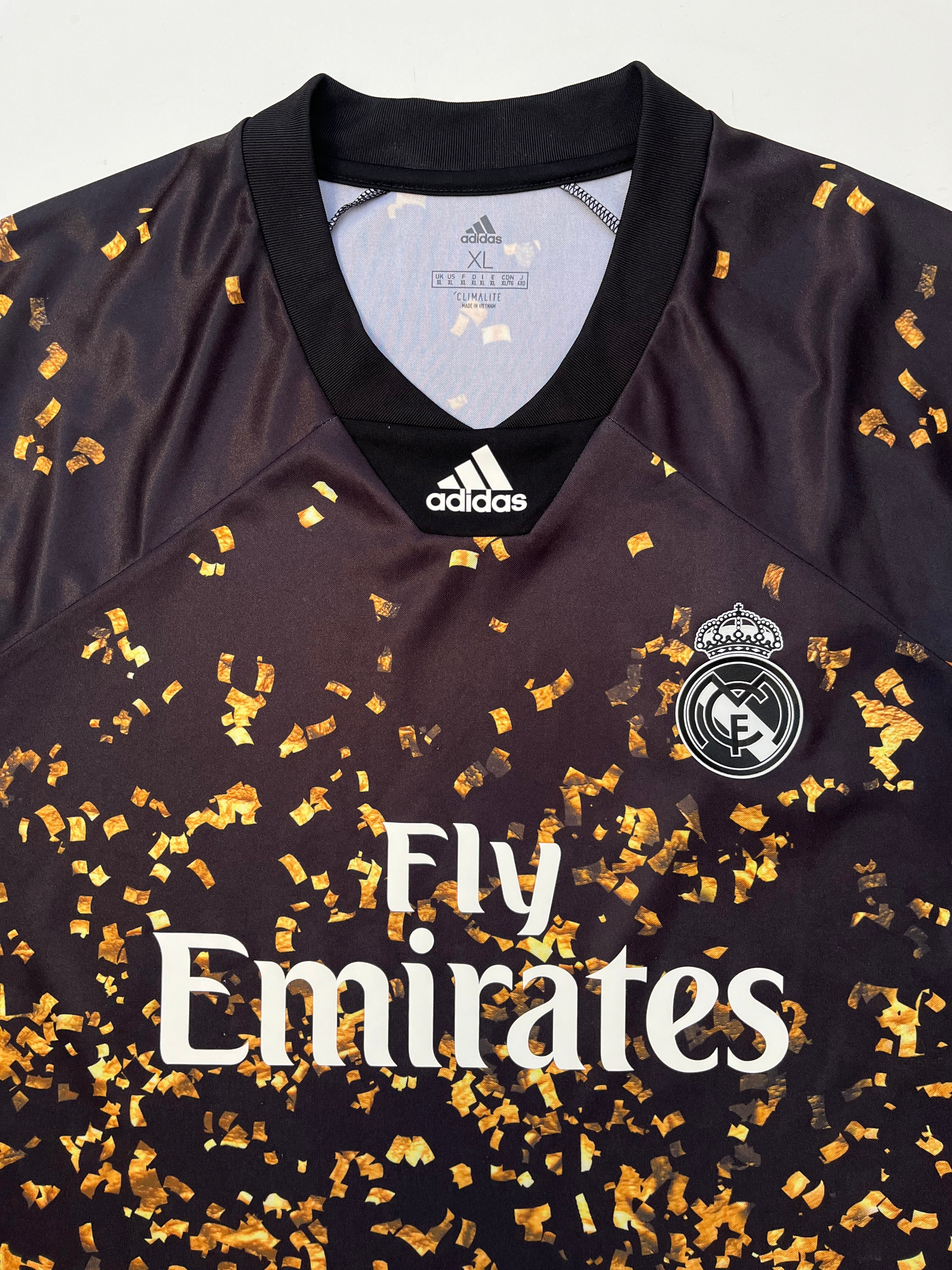 Real madrid ea sports best sale jersey 2019