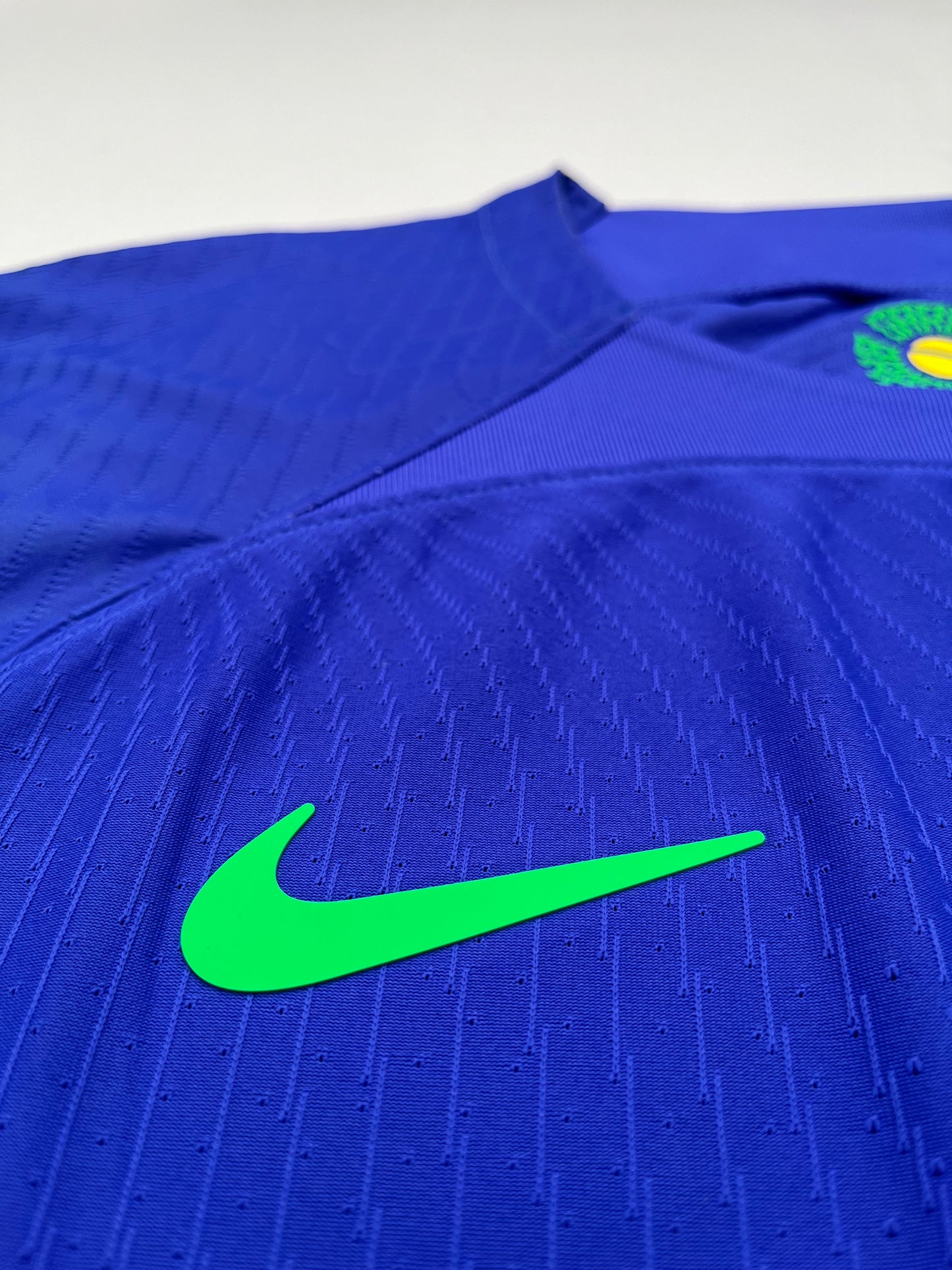 Jersey Brasil Visita 2022 2023 Versión Jugador (L)