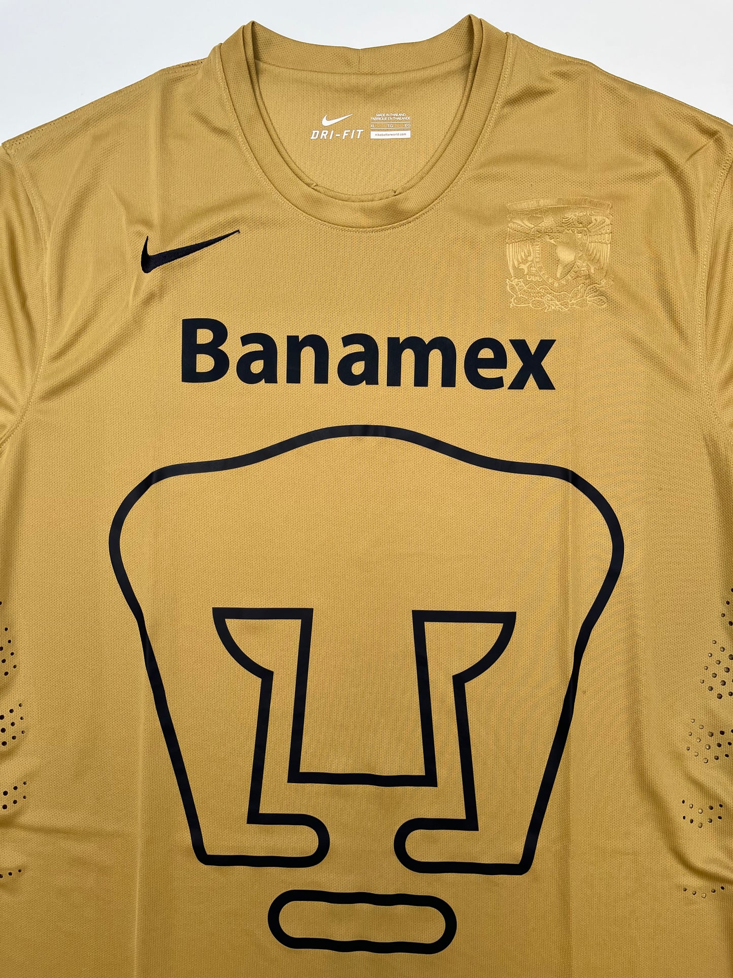 Jersey Pumas Local 2014 2015 Versión Jugador (XL)