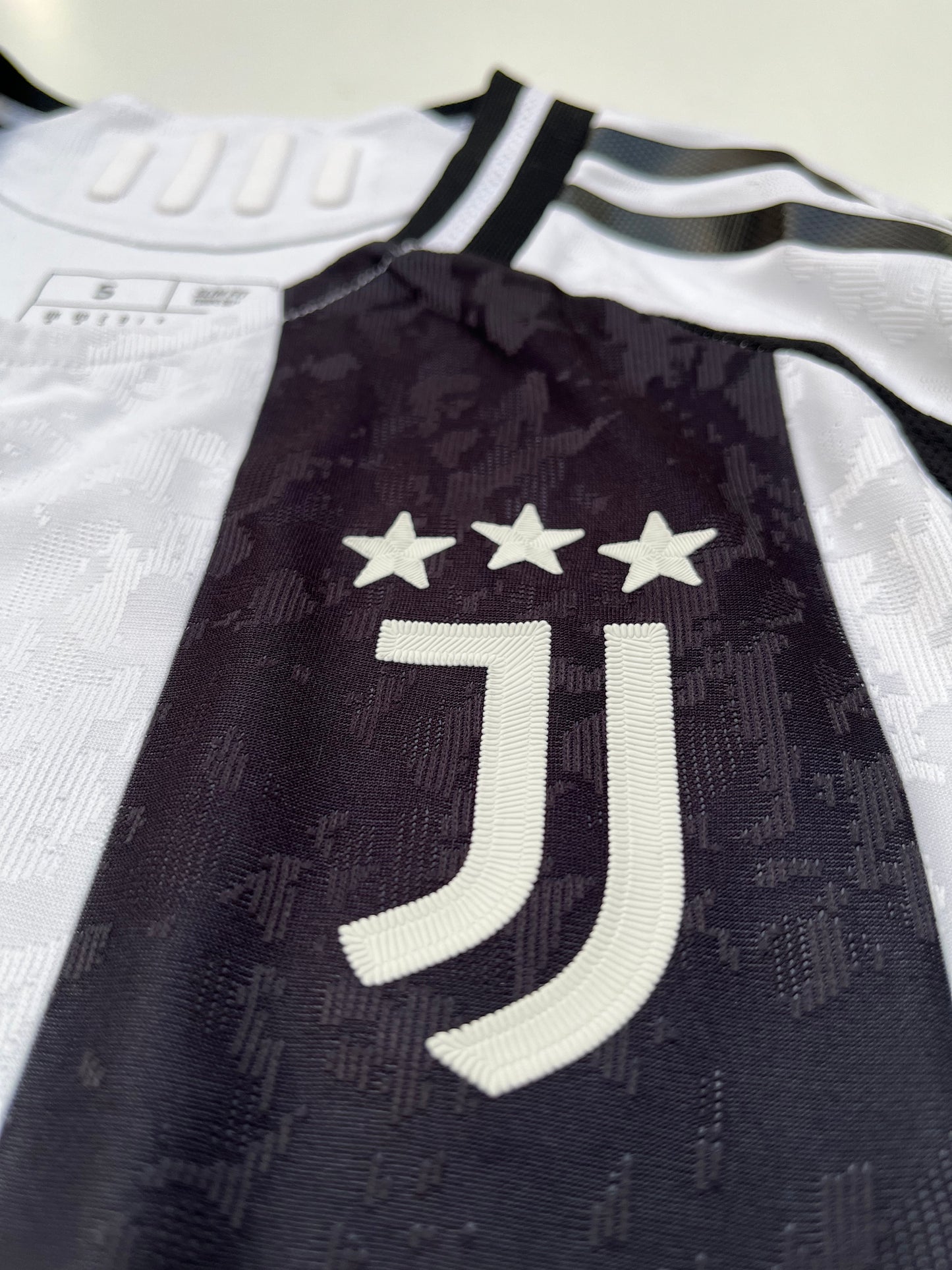 Jersey Juventus Local 2024 2025 Versión Jugador (S)