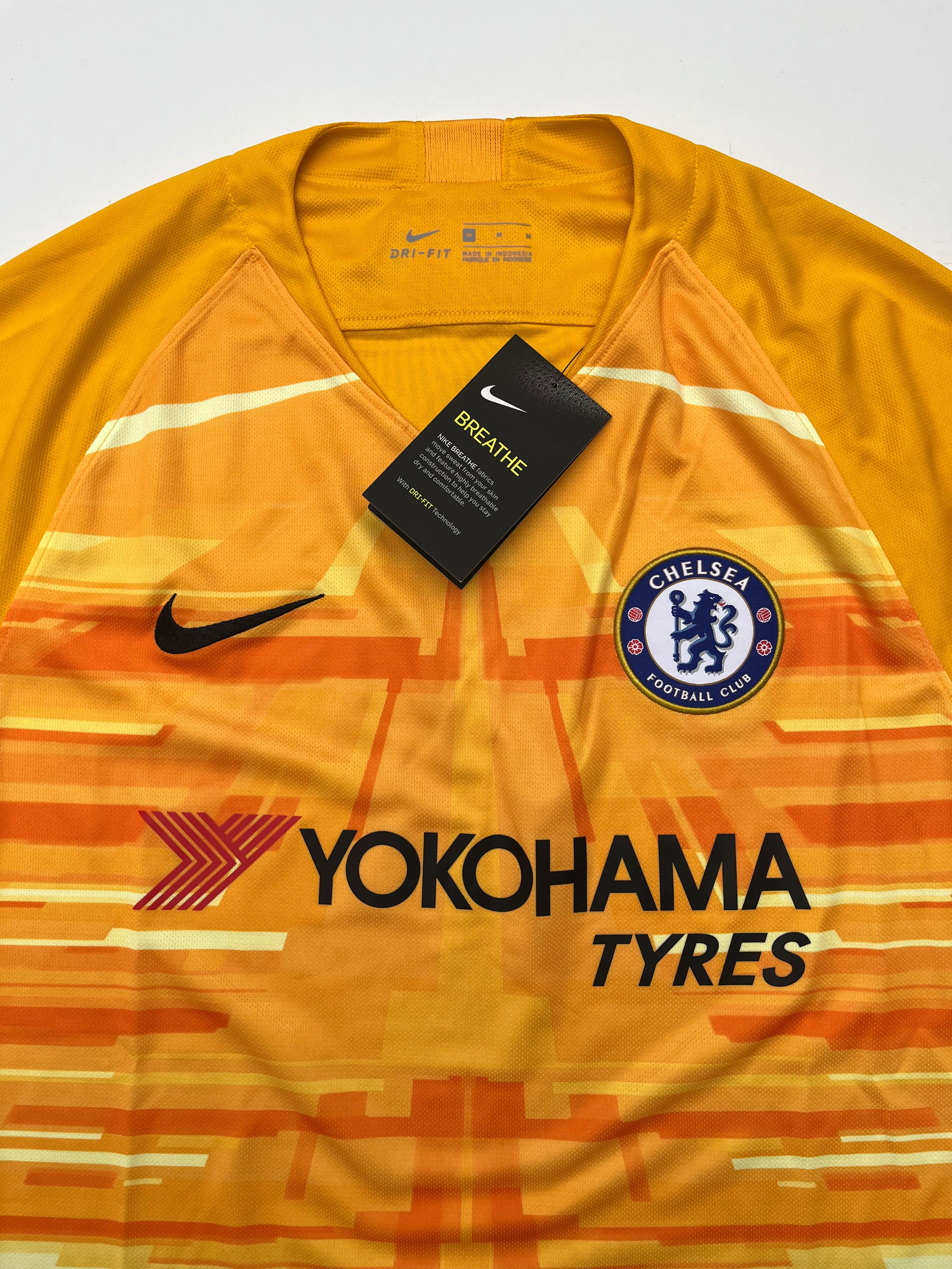 Chelsea goalkeeper best sale jersey 2019