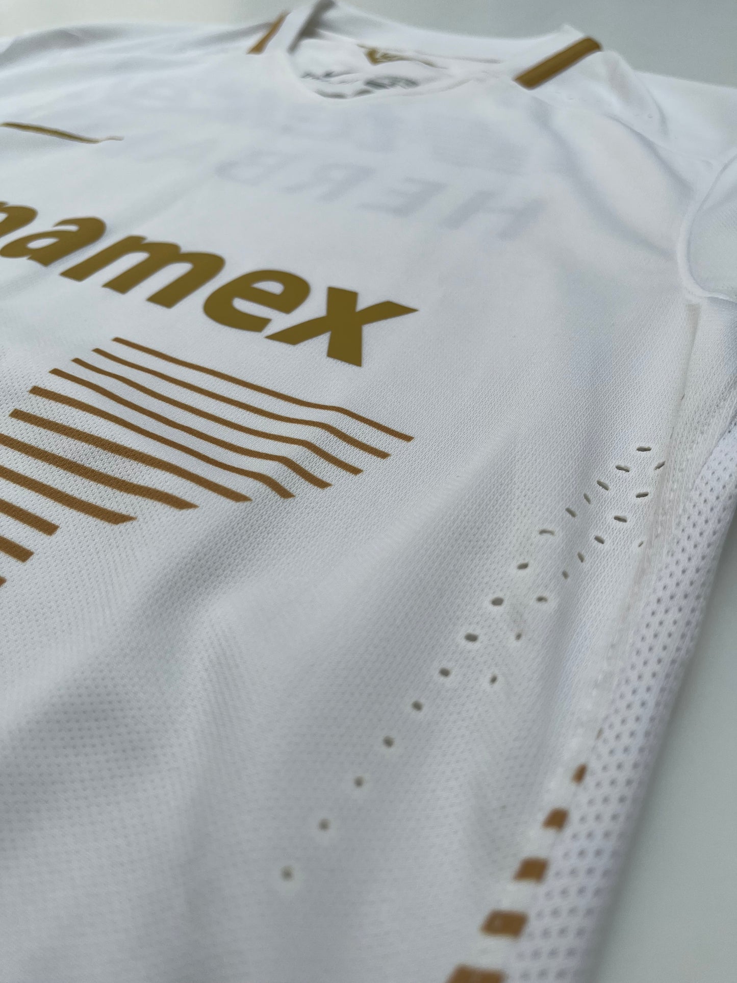 Jersey Pumas Visita 2015 2016 Versión Jugador (M)