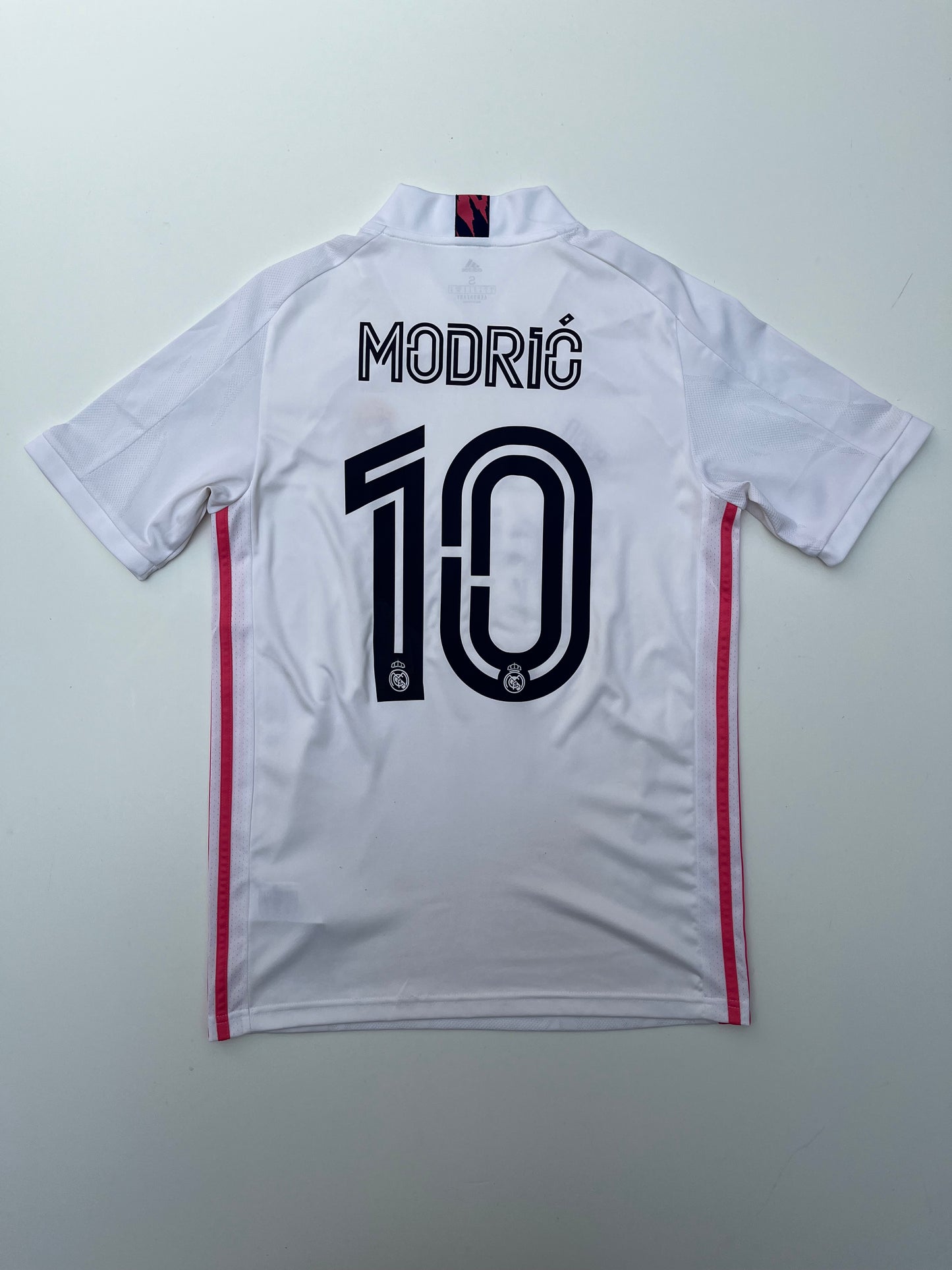 Jersey Real Madrid Local 2020 2021 Luka Modrić (S)