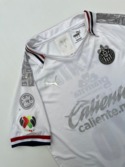 Jersey Chivas Tercera 2019 2020 Versión Jugador Fernando Beltrán (M)