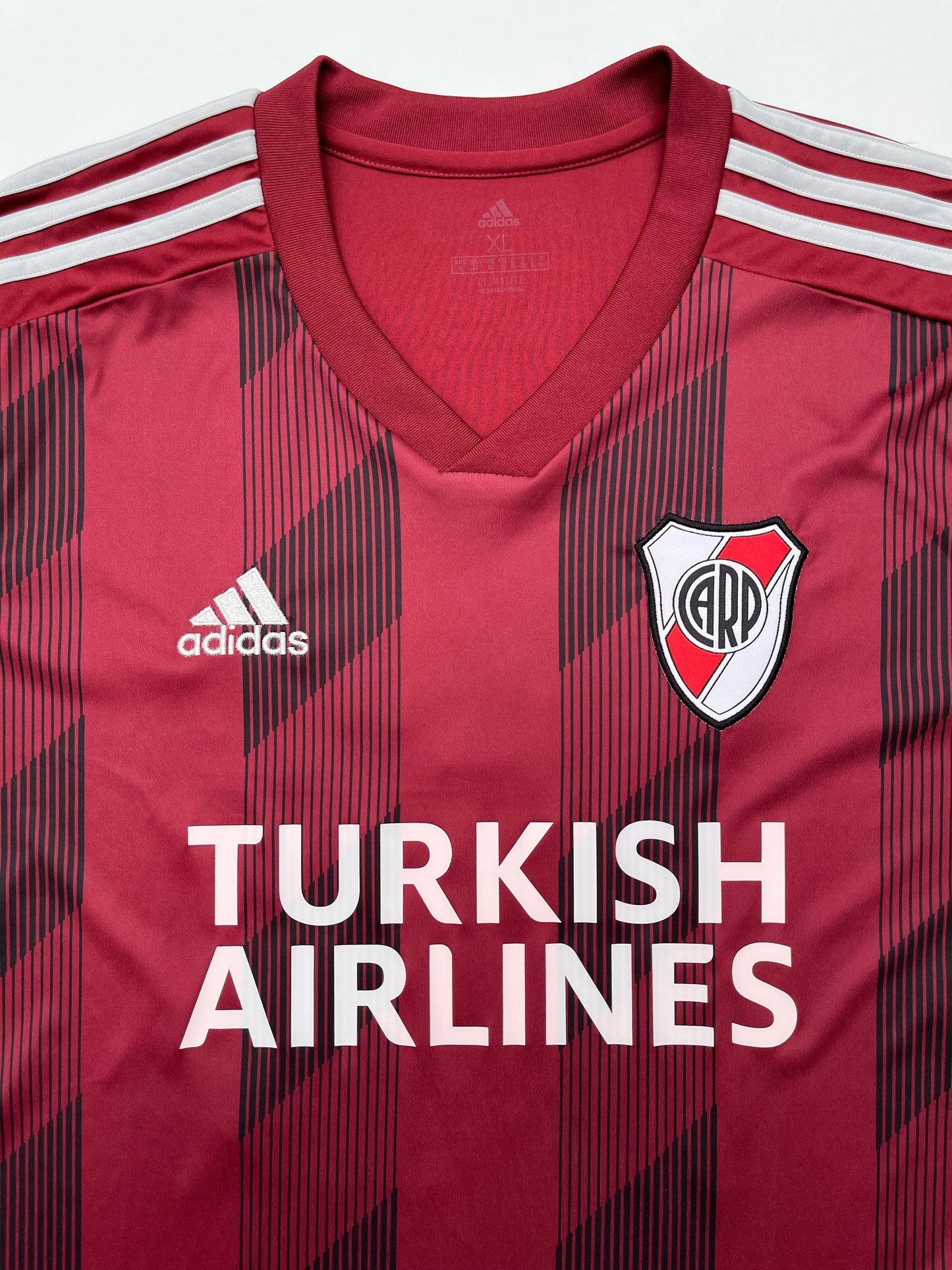 Jersey River Plate Visita 2019 2020 Rafael Santos Borré (XL)