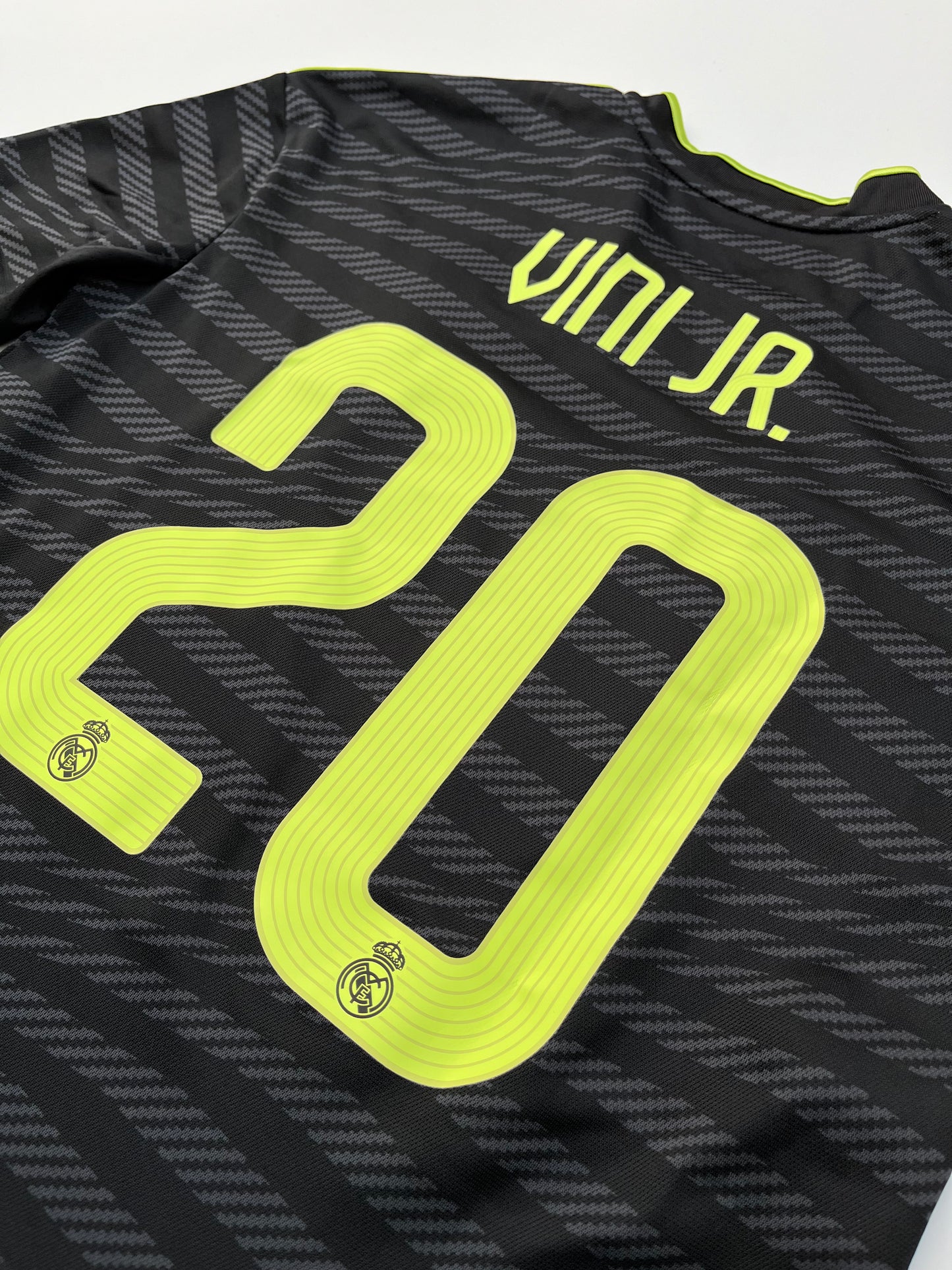 Jersey Real Madrid Tercera 2022 2023 Vini Jr (XL Niño)