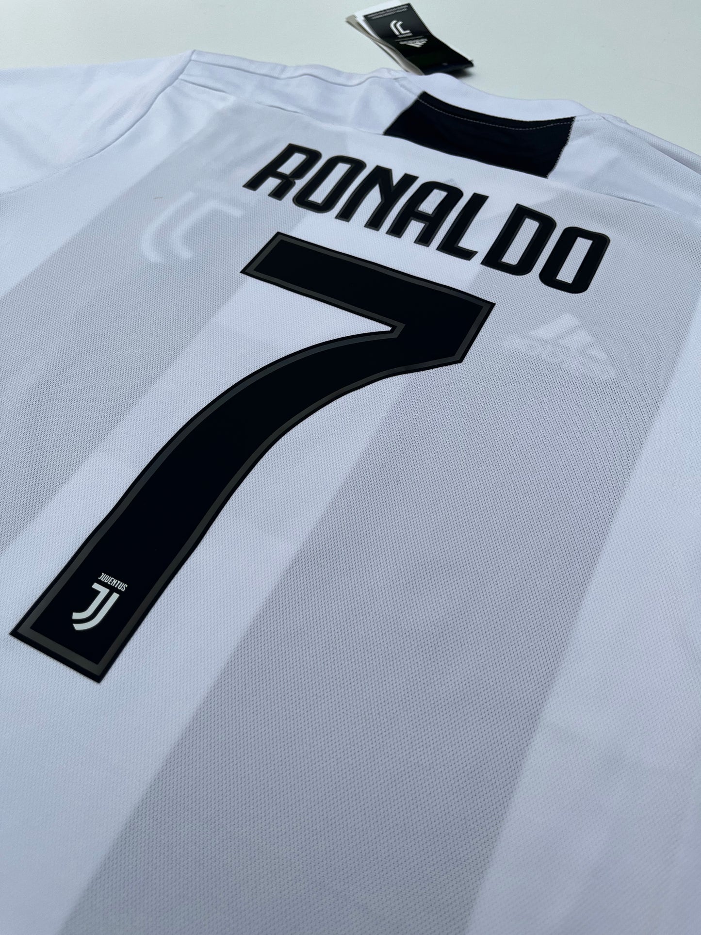 Jersey Juventus Local 2018 2019 Cristiano Ronaldo (M)