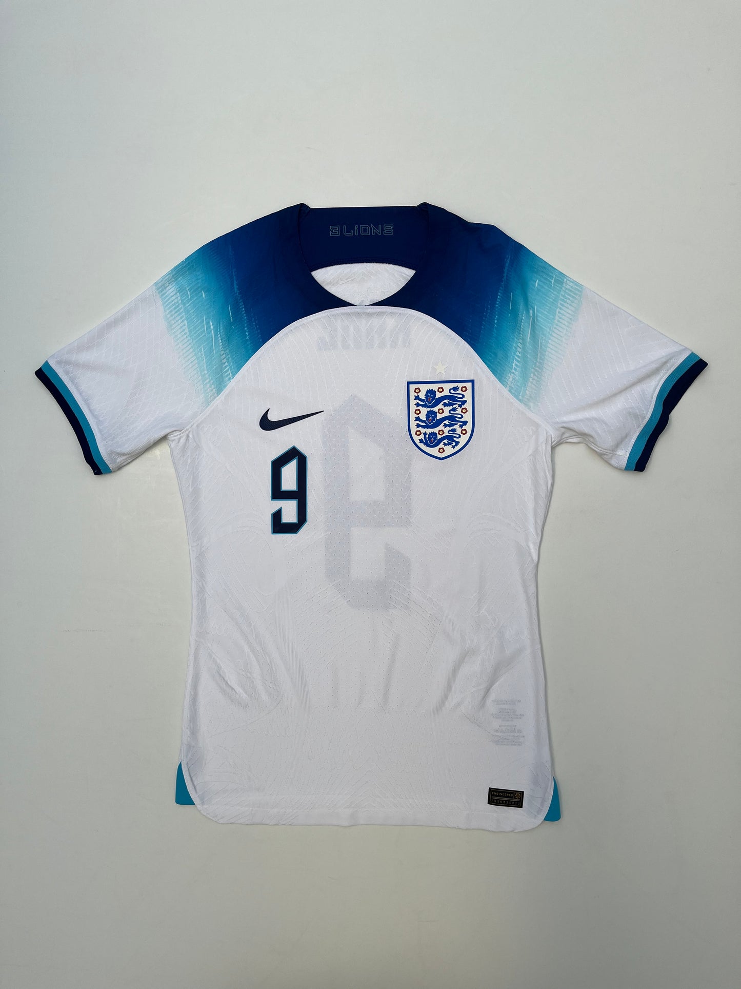 Jersey Inglaterra Local 2022 2023 Versión Utilería Harry Kane (S)