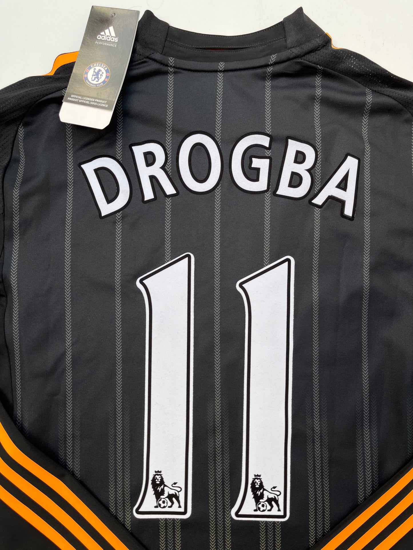 Jersey Chelsea Visita 2010 2011 Versión Jugador Didier Drogba (L)