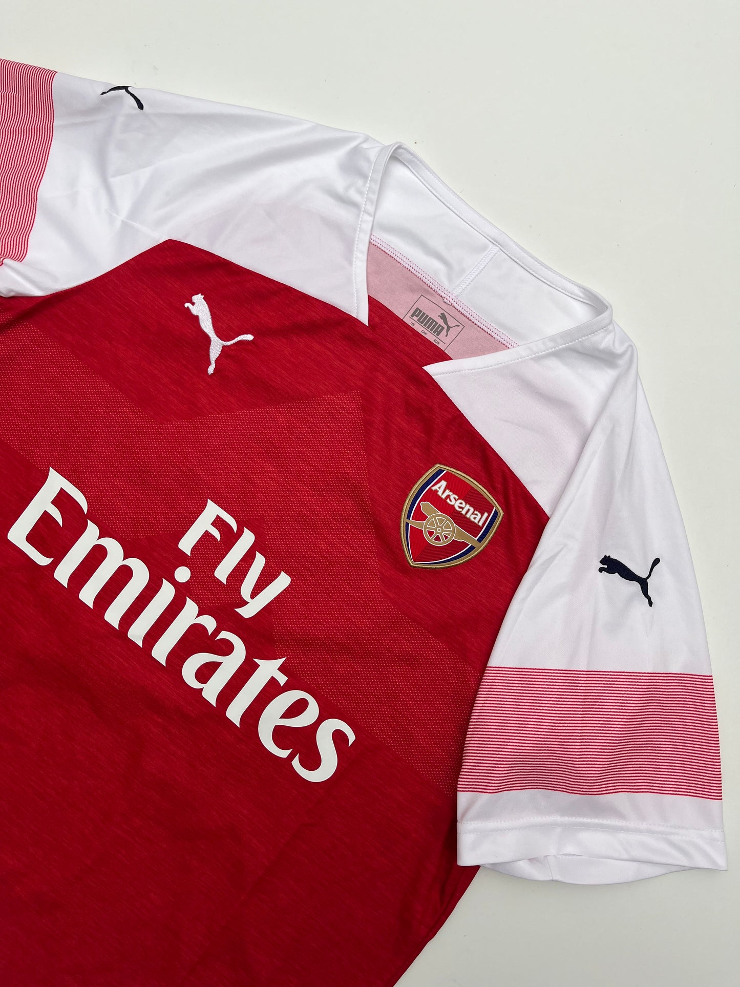 Jersey Arsenal Local 2018 2019 Mesut Özil (L)