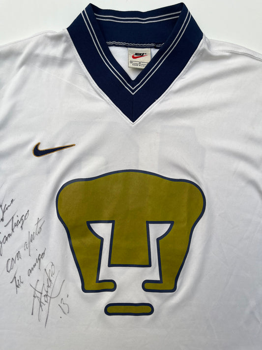 Jersey Pumas Local 1998 1999 Versión Utilería Autografiado por Antonio Sancho (M)