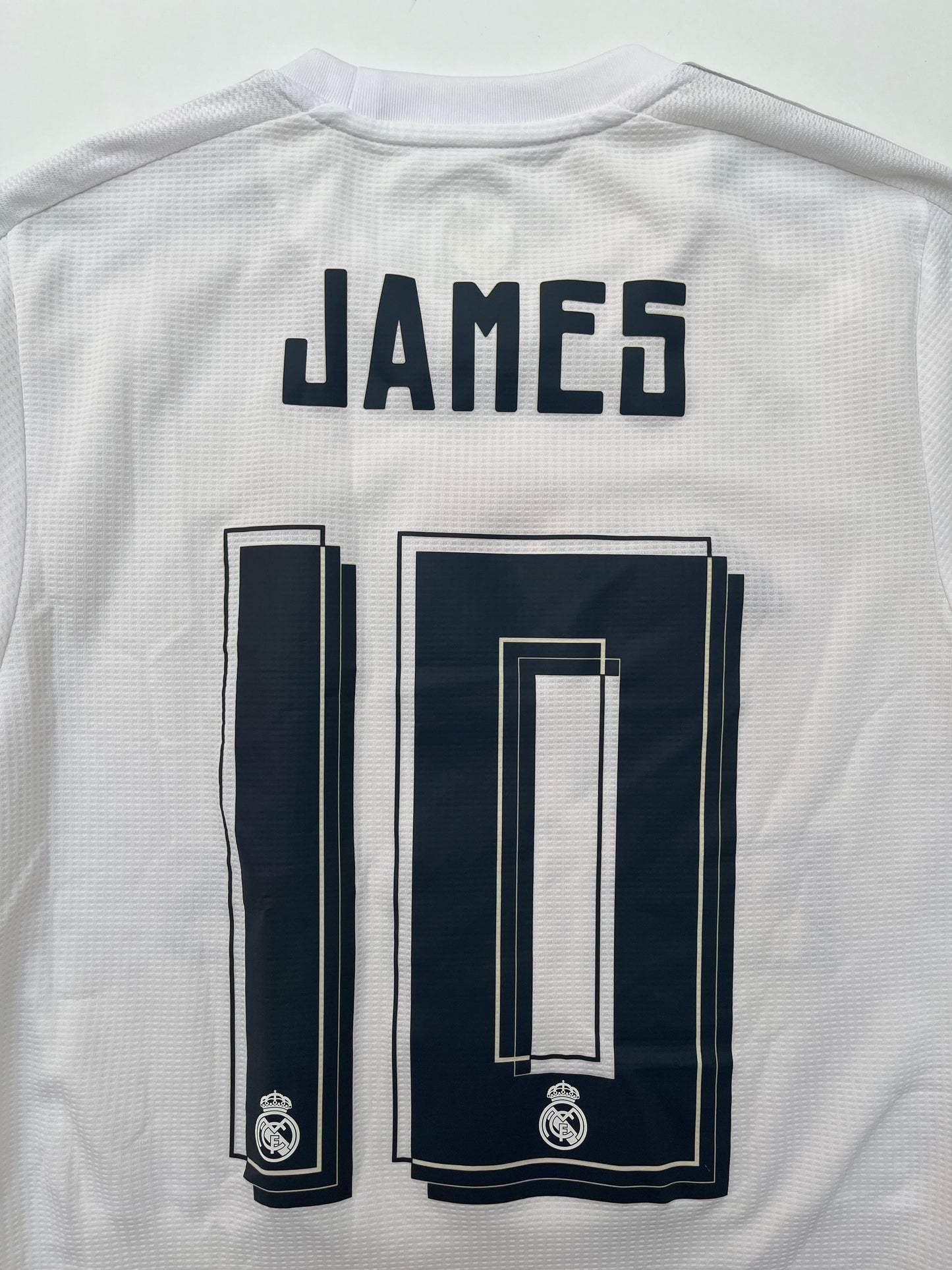 Jersey Real Madrid Local 2015 2016 James Rodríguez (XS)