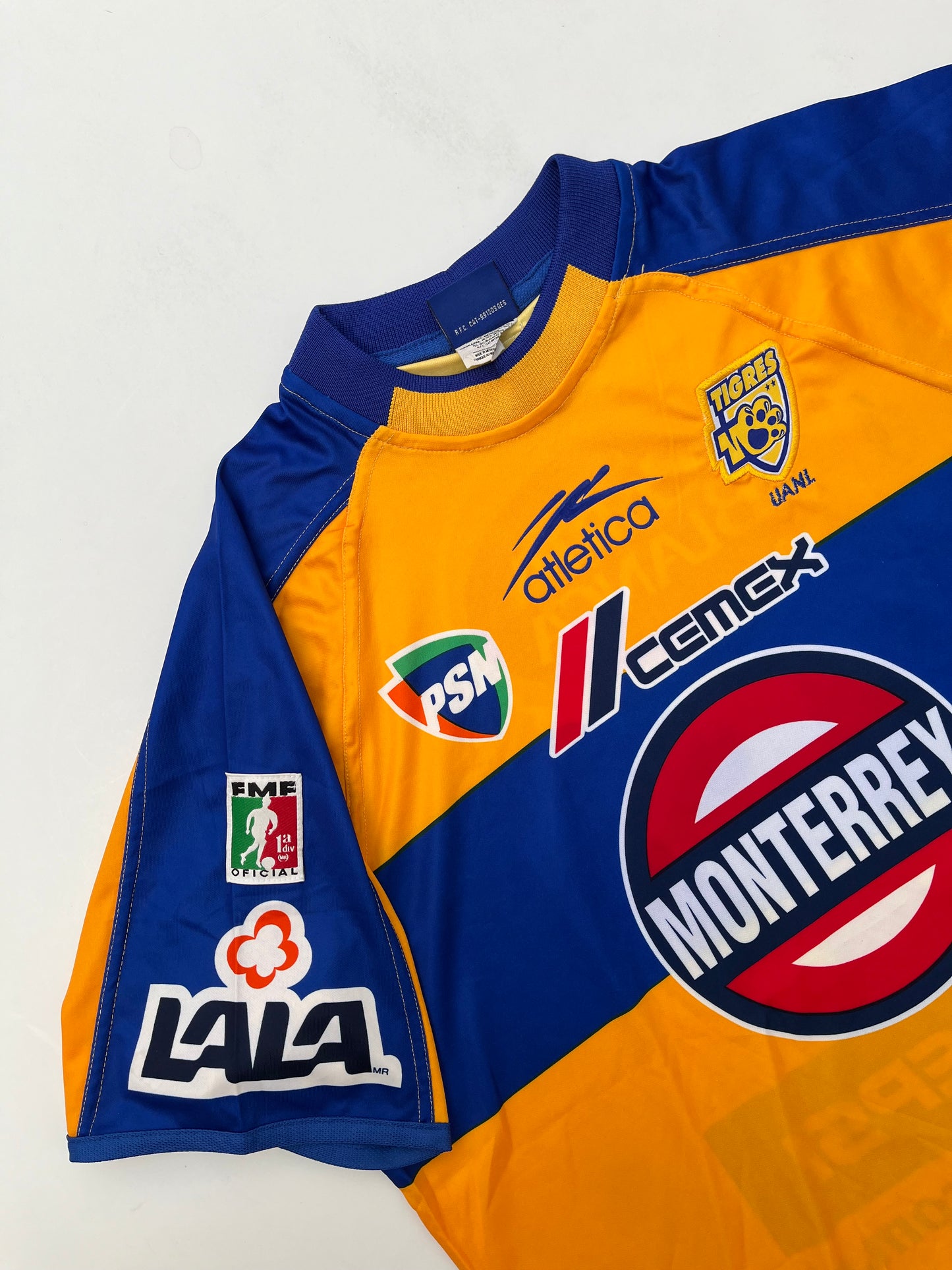 Jersey Tigres Local 2001 2002 Match Worn Jorge Santillana (L)