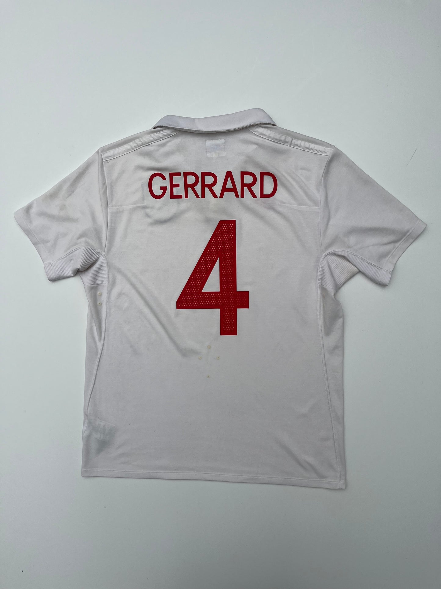 Jersey Inglaterra Local 2010 2011 Steven Gerrard (M)