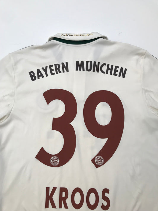 Bayern Munich Away Jersey 2013 2014 Toni Kroos (L) 